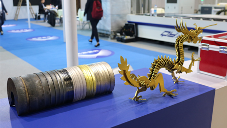 激光切割機(jī)鏡片遇油水無法正常操作怎么辦